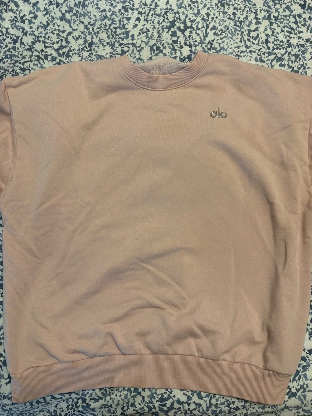 Alo Accolade Sweatshirt- Pink Quartz